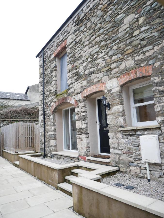 The Barn In The Courtyard, 3 - Bed, Sleeps 5, Pets Welcome Ulverston Exterior photo