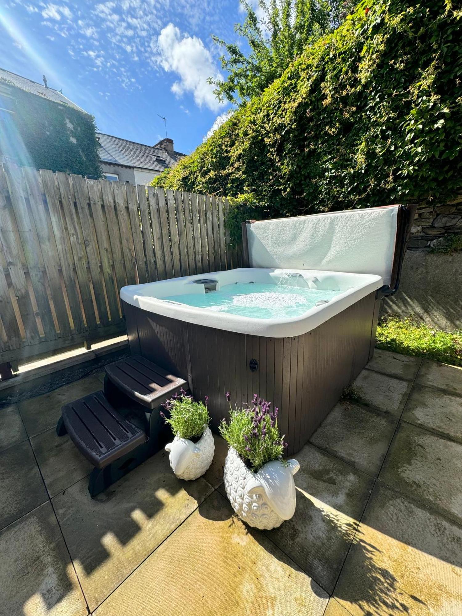 The Barn In The Courtyard, 3 - Bed, Sleeps 5, Pets Welcome Ulverston Exterior photo
