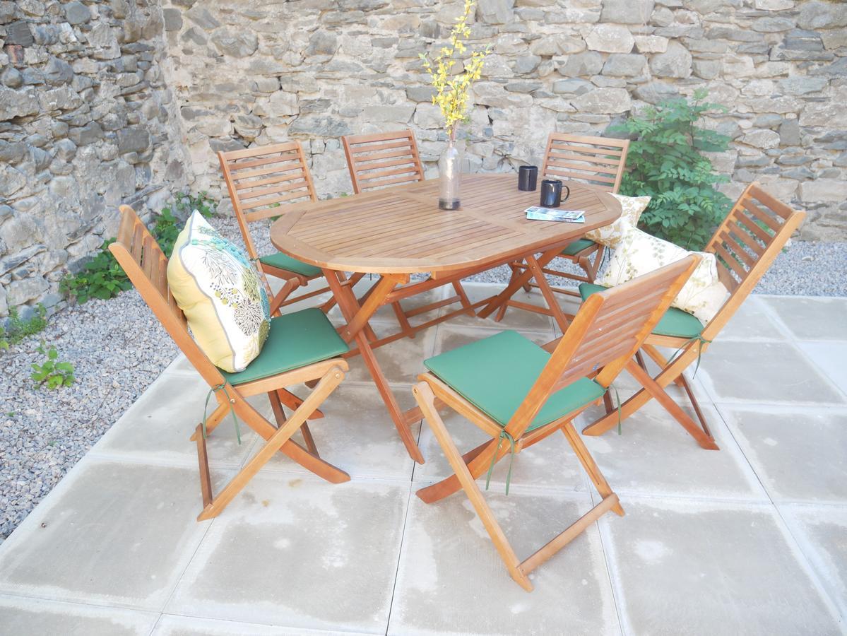 The Barn In The Courtyard Aparthotel Ulverston Exterior photo
